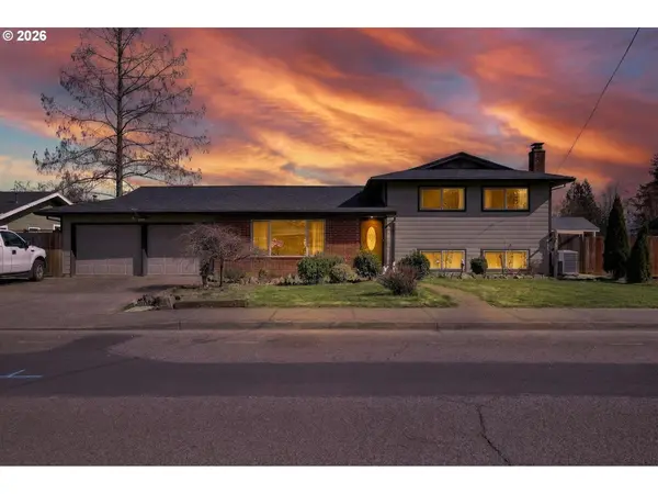 4274 5TH ST, Hubbard, OR 97032