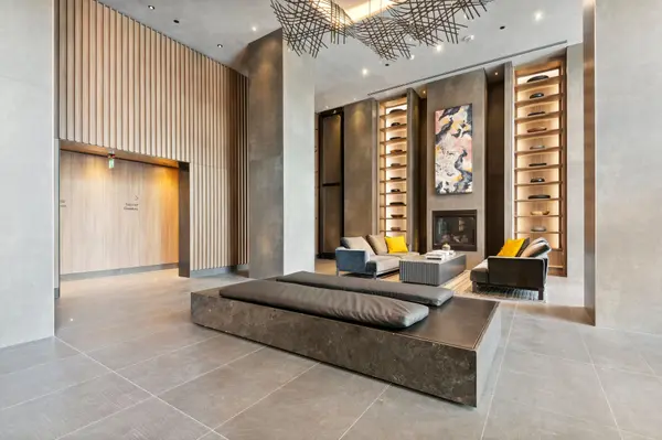 55 Charles ST #3703, Toronto C08, ON M4Y 0J1