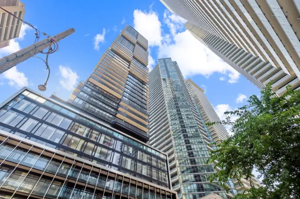 55 Charles ST #3703, Toronto C08, ON M4Y 0J1