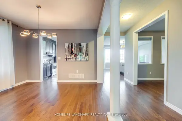 186 Degraaf CRES, Aurora, ON L4G 0X1