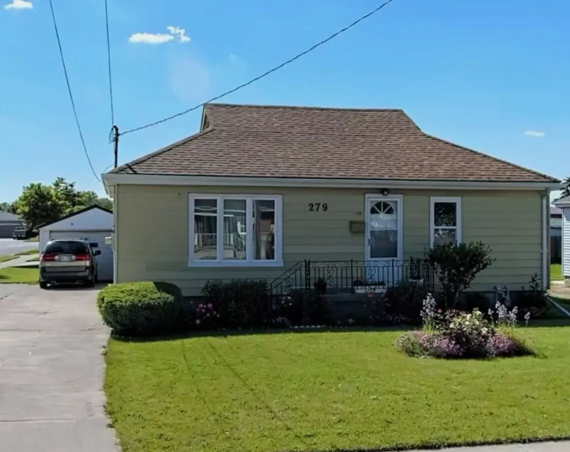 279 Millen RD, Hamilton, ON L8E 2H1