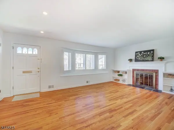 15 Walnut St, Chatham Boro, NJ 07928