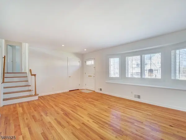 15 Walnut St, Chatham Boro, NJ 07928