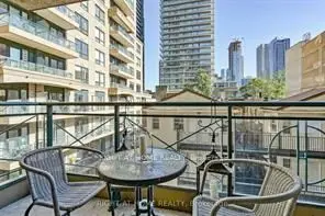 35 Hayden ST #404, Toronto C08, ON M4Y 3C3