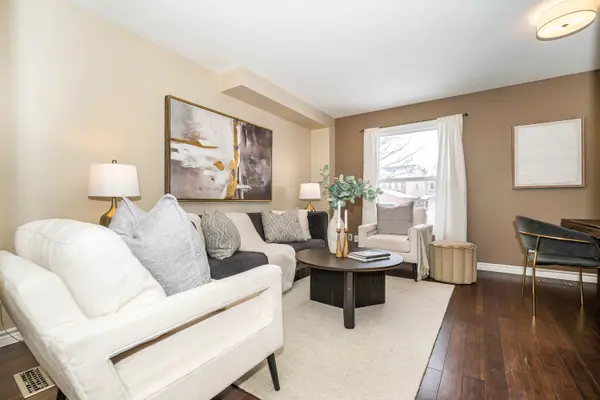 11 Humphrey DR, Ajax, ON L1S 4Z8