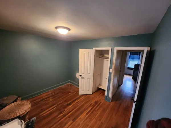 279 Millen RD, Hamilton, ON L8E 2H1