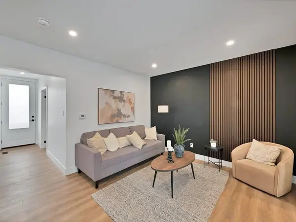 20 Hill ST, Hamilton, ON L8P 1W7