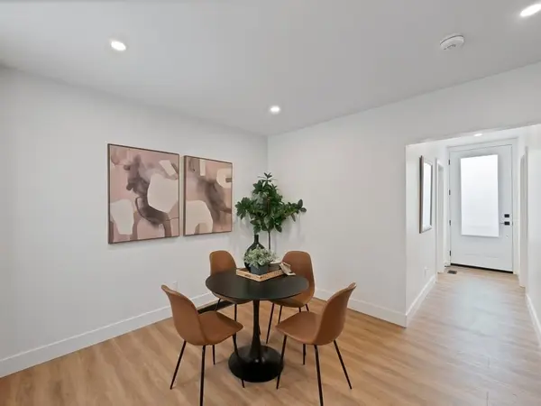 20 Hill ST, Hamilton, ON L8P 1W7