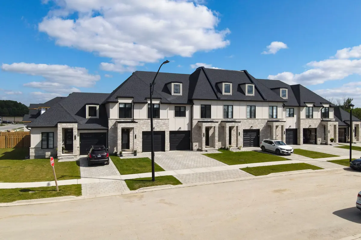 6674 Hayward DR, London South, ON N6P 0H7