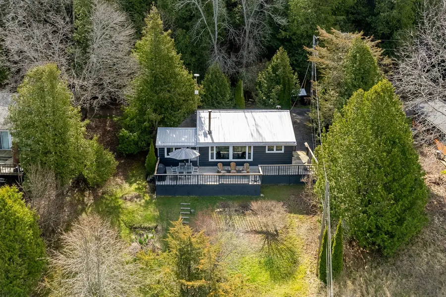 23 PC LN, Prince Edward County, ON K0K 2T0