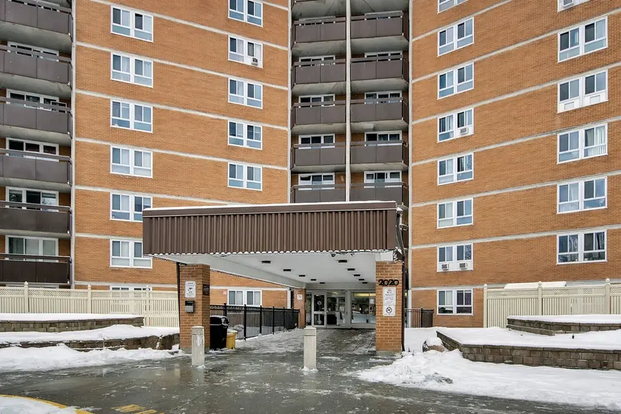 2020 JASMINE CRES #1116, Beacon Hill North - South And Area, ON K1J 8K5