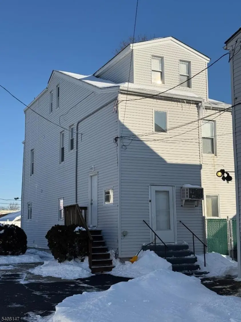 179 Michigan Ave, Paterson City, NJ 07503