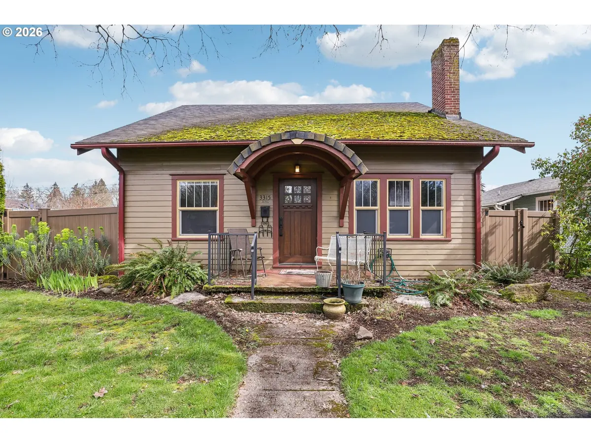 3315 G ST, Vancouver, WA 98663