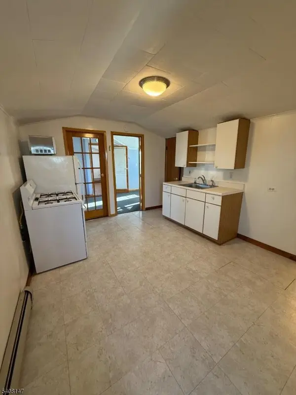 179 Michigan Ave, Paterson City, NJ 07503