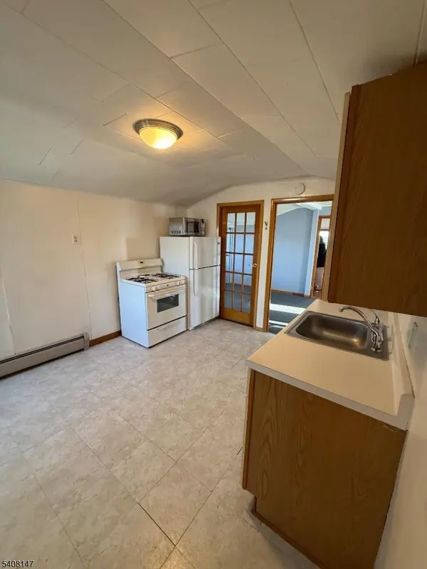 179 Michigan Ave, Paterson City, NJ 07503