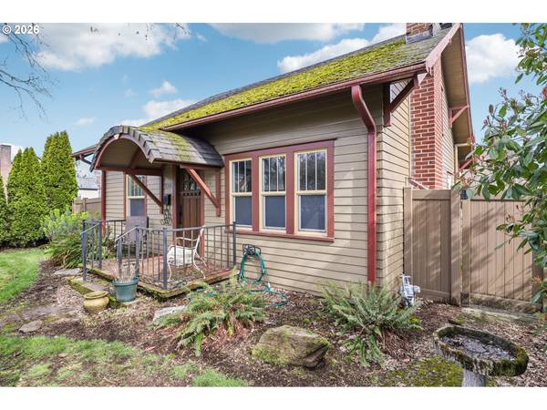 3315 G ST, Vancouver, WA 98663