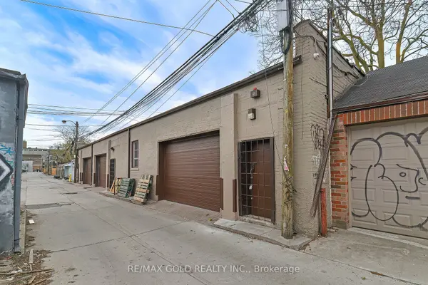 30R First AVE, Toronto E01, ON M4M 1W8