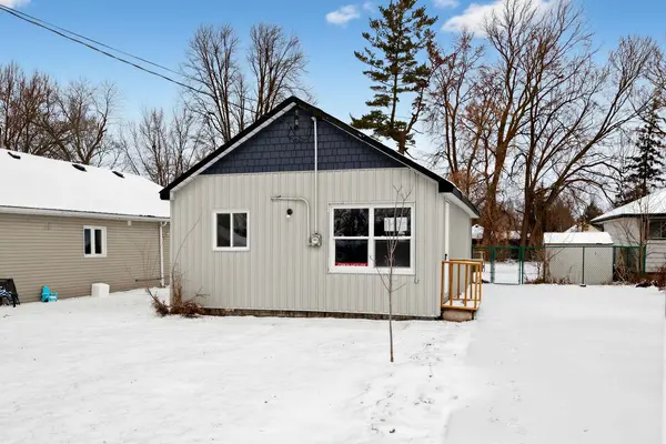 208 Bayview AVE, Georgina, ON L4P 2T2