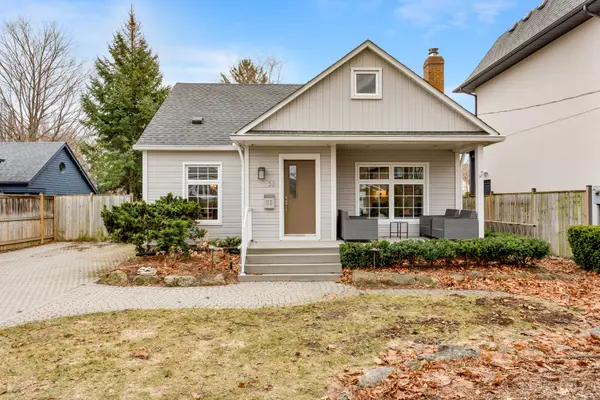 32 Anderson ST, Oakville, ON L6K 1A5