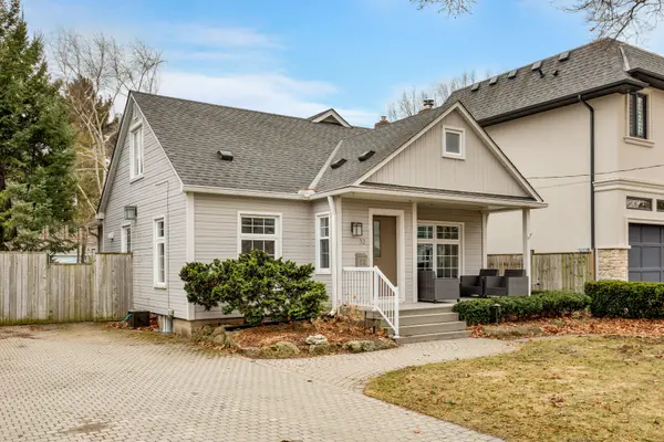 32 Anderson ST, Oakville, ON L6K 1A5