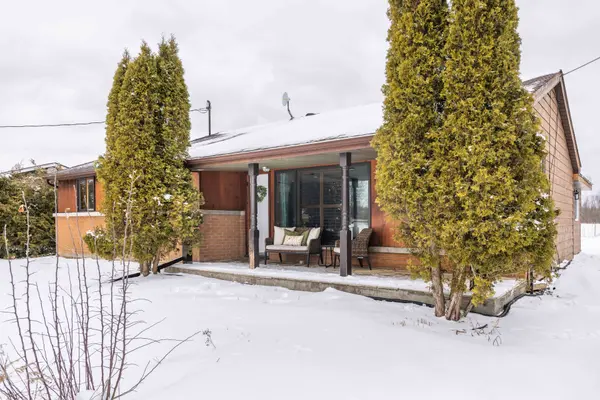 122327 Grey 5 RD, Georgian Bluffs, ON N4K 5N5