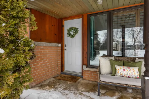 122327 Grey 5 RD, Georgian Bluffs, ON N4K 5N5