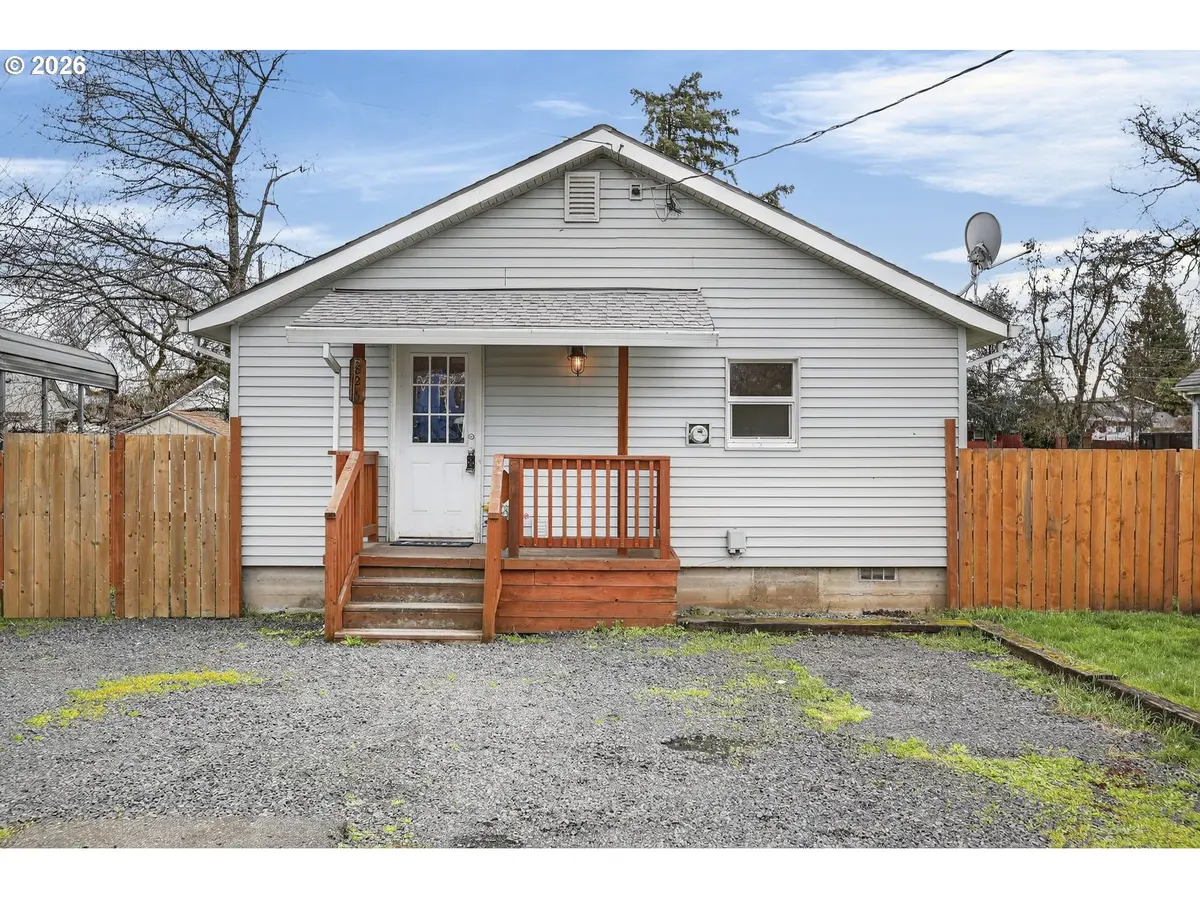 821 DEER ISLAND RD, St Helens, OR 97051