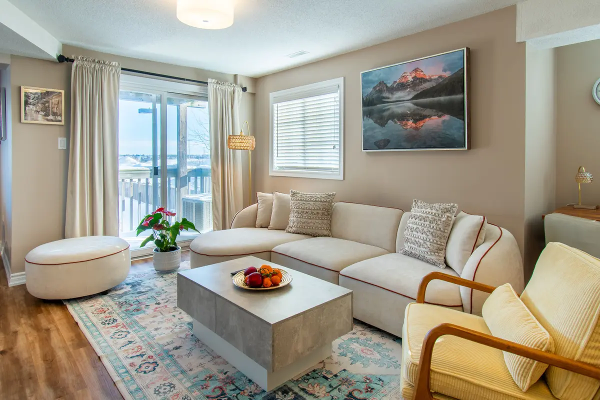 83 Goodwin DR #2, Barrie, ON L4N 6K4