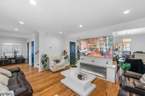 51 Garden St, Teaneck Twp., NJ 07666