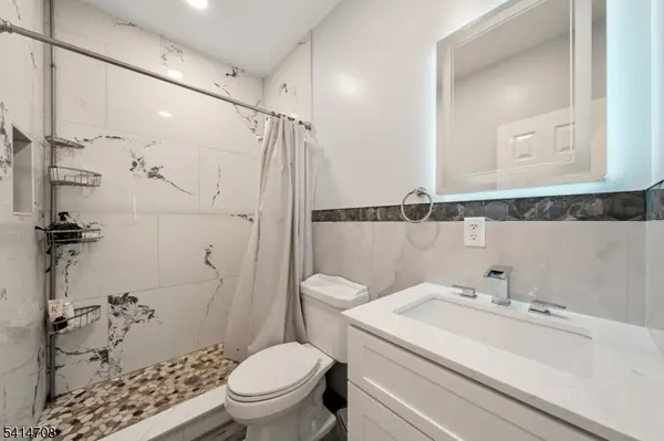 31 Park Ave, Dumont Boro, NJ 07628