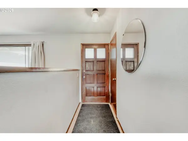 3886 SE Sunset CT, Milwaukie, OR 97267