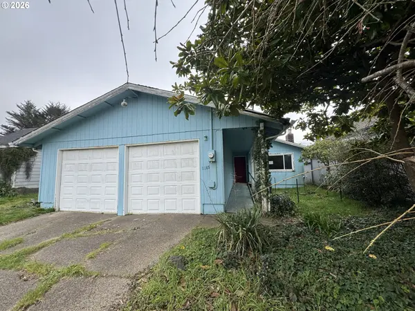1165 NE BROADWAY ST, Waldport, OR 97394