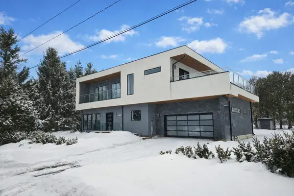 5010 Barber ST, Pickering, ON L1Y 1B4