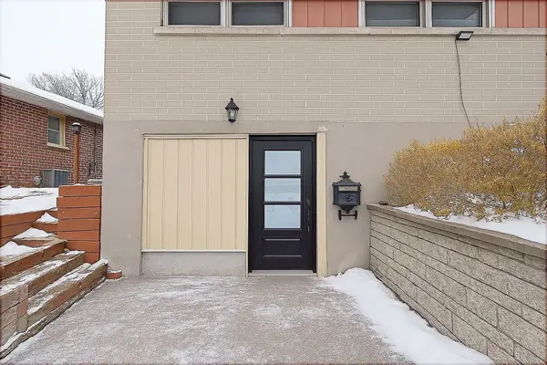 714 Tennyson AVE #WALK-OUT, Oshawa, ON L1H 3K4