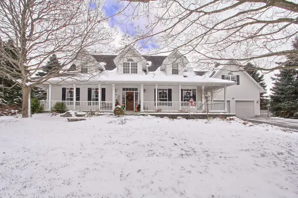 122 Davis TRL, Essa, ON L0L 2N0