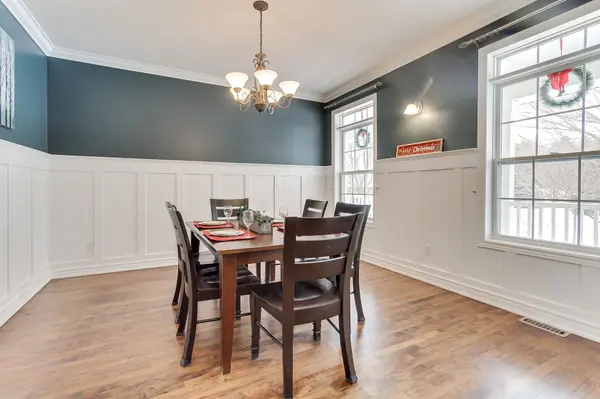 122 Davis TRL, Essa, ON L0L 2N0