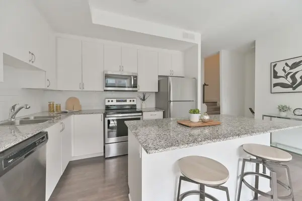 5309 Highway 7 N/A #A1003, Vaughan, ON L4L 0J1