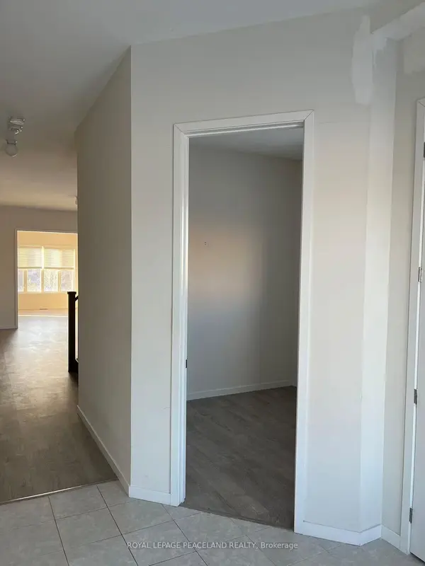 280 Elyse CT, Aurora, ON L4G 2C9