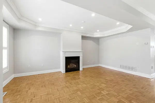 45 Forest Run BLVD, Vaughan, ON L4K 5J7