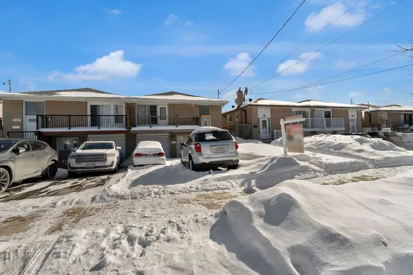 61 Primula CRES, Toronto W05, ON M9L 1J9