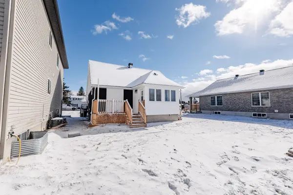 2030 Pitt ST, Cornwall, ON K6J 5G1