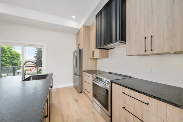 154 MAUD ST, Central Elgin, ON N5L 1C8