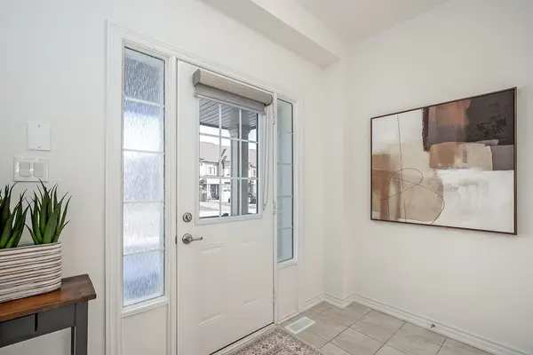 92 Flagg AVE, Brant, ON N3L 0J9