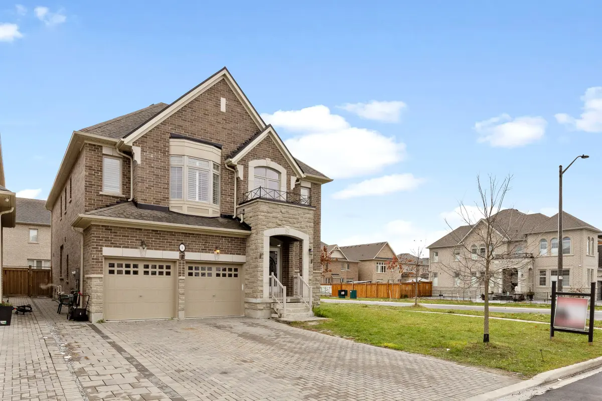 1 Morningstar AVE, Whitby, ON L1R 0P2