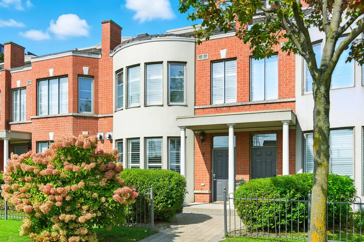 442 Maple AVE #7, Burlington, ON L7S 2L7