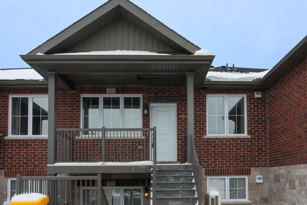 15 Arthur ST #203, Cramahe, ON K0K 1S0