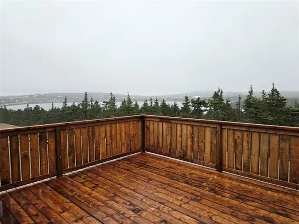 87 Trenton Drive, Paradise, NL A1L 4B7