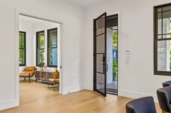 5230 Richard Avenue, Dallas, TX 75206