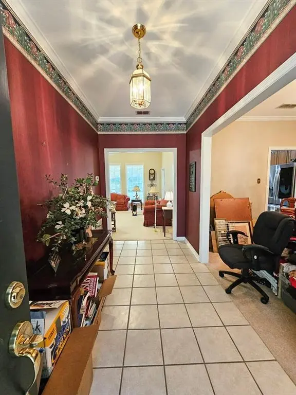 2001 Ventureview Street, Palestine, TX 75803