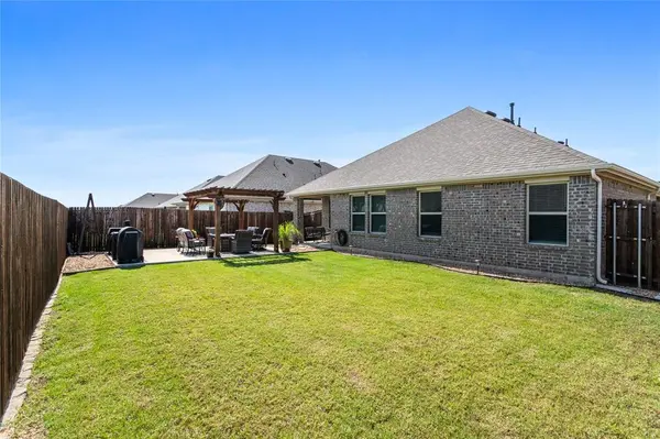 702 Stampede Lane, Princeton, TX 75407